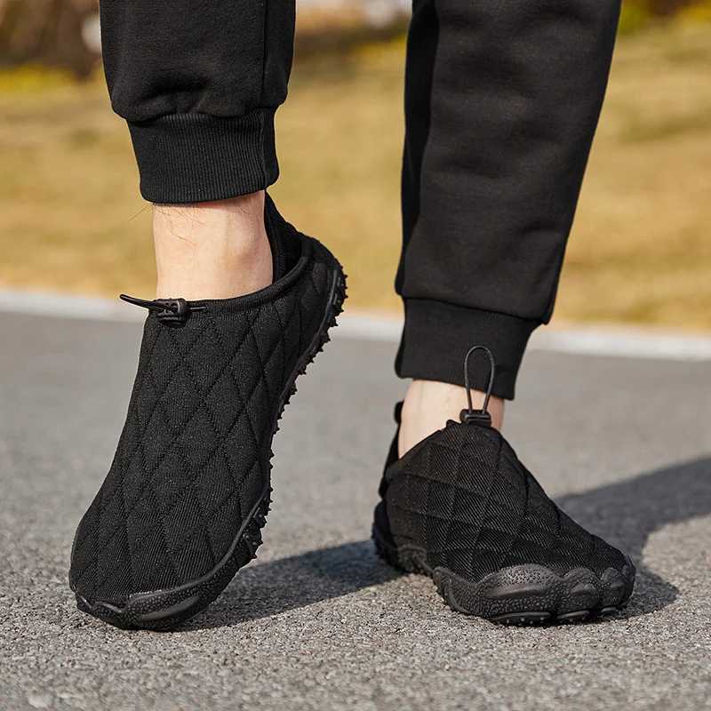 Minimalist Barefoot Shoes Lightweight Off Road Running Shoes Breathable Beach Shoes Mens and Womens Casual Walking Shoes J251007