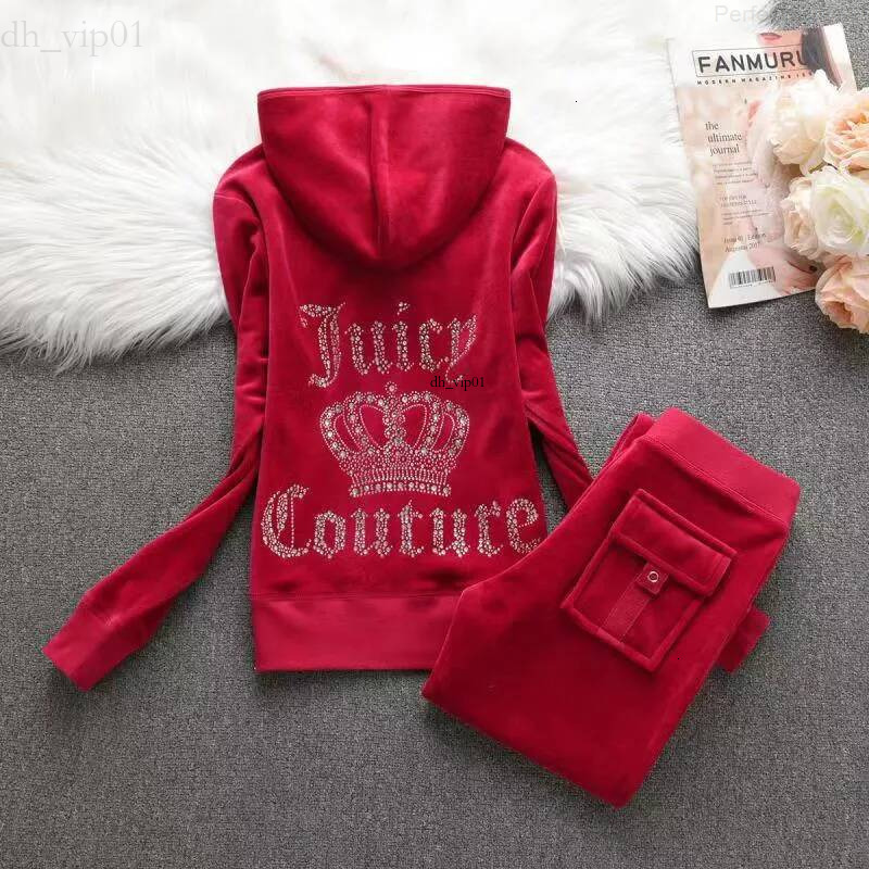 Juicy Tracksuit 2 Pieces Set Womens Juicy Cotoure Tracksuit Woman Velvet Ladies Tracksuit Decoration Hoodies And Pants Juicy Coutures Track L260429ZNWA