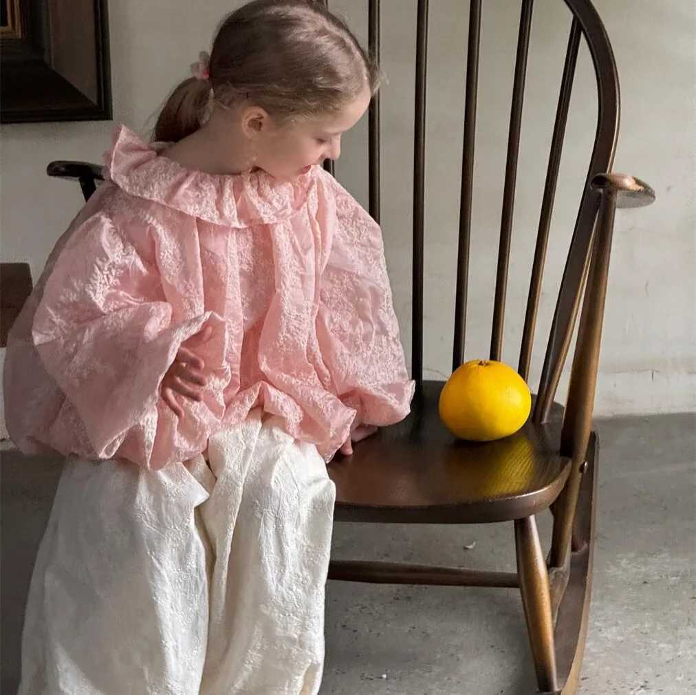 Girls Shirt 2025 Spring and Summer New Korean Solid Color Fashion Embroidery Collar Lantern Sleeve Doll Shirt C251007