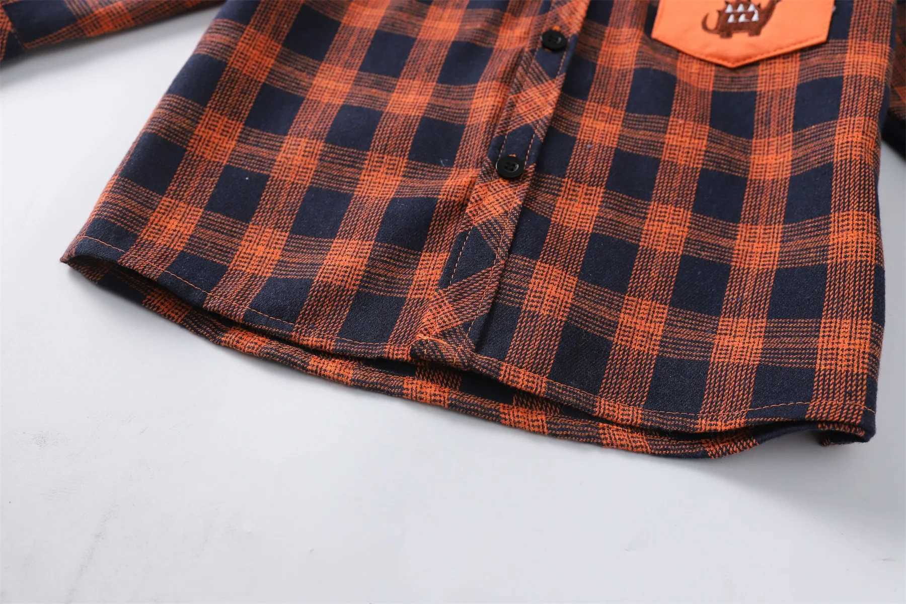 Boy Plaid Shirt New Baby hooded dinosaur embroidered coat in autumn and winter childrens clothes C251007