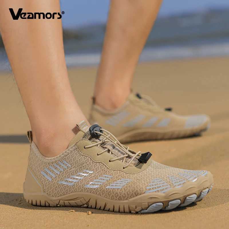 Barefoot Seaside Aqua Shoes Men Breathable Water Sports Shoes Womens Quick Dry Wading Sneakers Seaside Walking Surfing Nonslip J251007