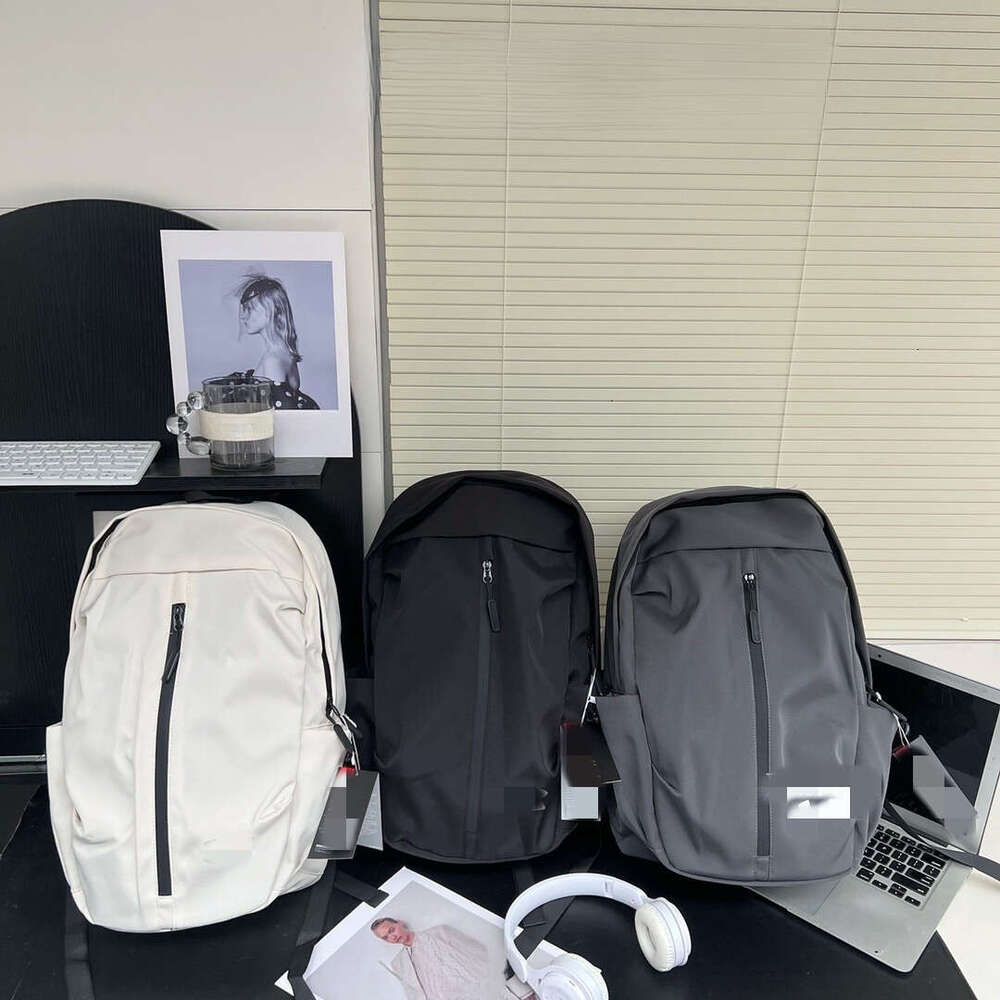 Shock-Absorbing Backpack Sports Casual Fabric Waterproof Scratch-Resistant Ultra Durable Compartment Special B5