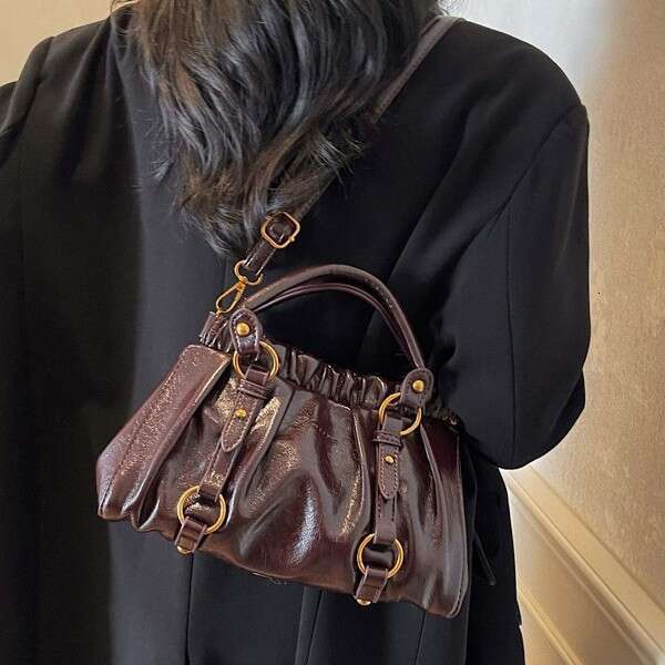 Korean Niche Wrinkled Cloud for Women 2025 Autumn Winter New Fashion Bucket Large Capacity Single Shoulder Crossbody Bag