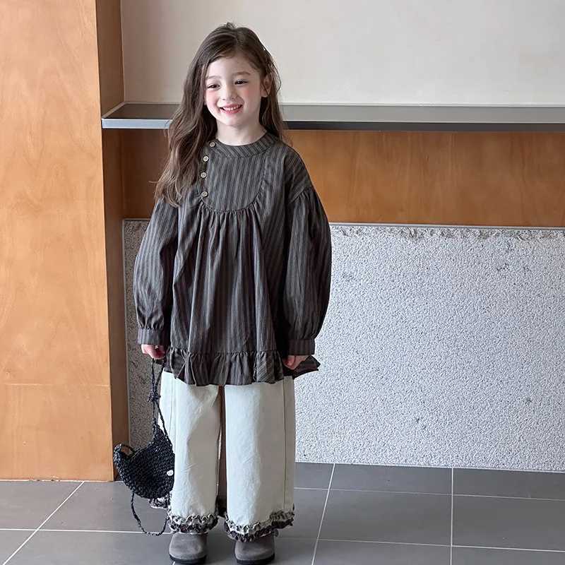 Girls Shirt 2025 Autumn and Winter New Childrens Clothing Girls Baby Fashionable Flounce Stripe Shirt Casual Simple All Match C251007