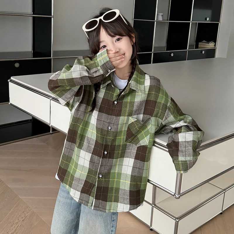 Korean Style Teen Girls Long Sleeve Plaid Shirt with Pocket Kids New Fashion Streetwear Outerwear Child Cotton Blouse Age 514Y C251007