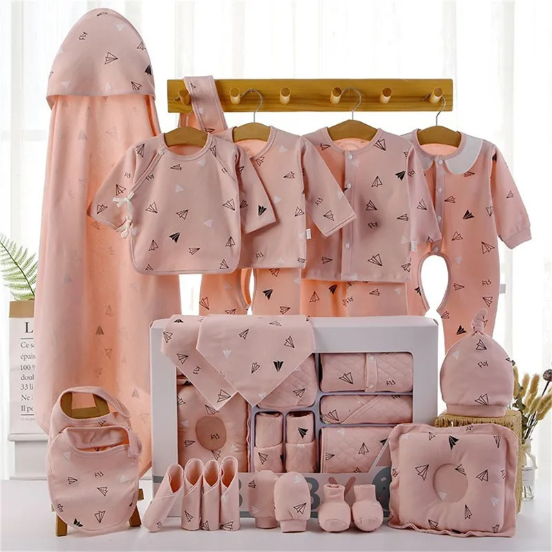 1822 Pieces born Clothes Baby Gift Pure Cotton Baby Set 06 Months Autumn And Winter Kids Clothes Suit Unisex Without Box 250930