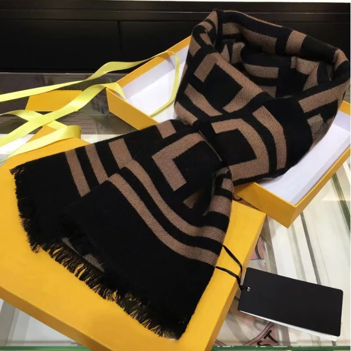 Stylish Women Cashmere Designer Scarf Full Letter Printed Scarves Soft Touch Warm Wraps With Tags Autumn Winter Long Shawls 35cm X 180cm