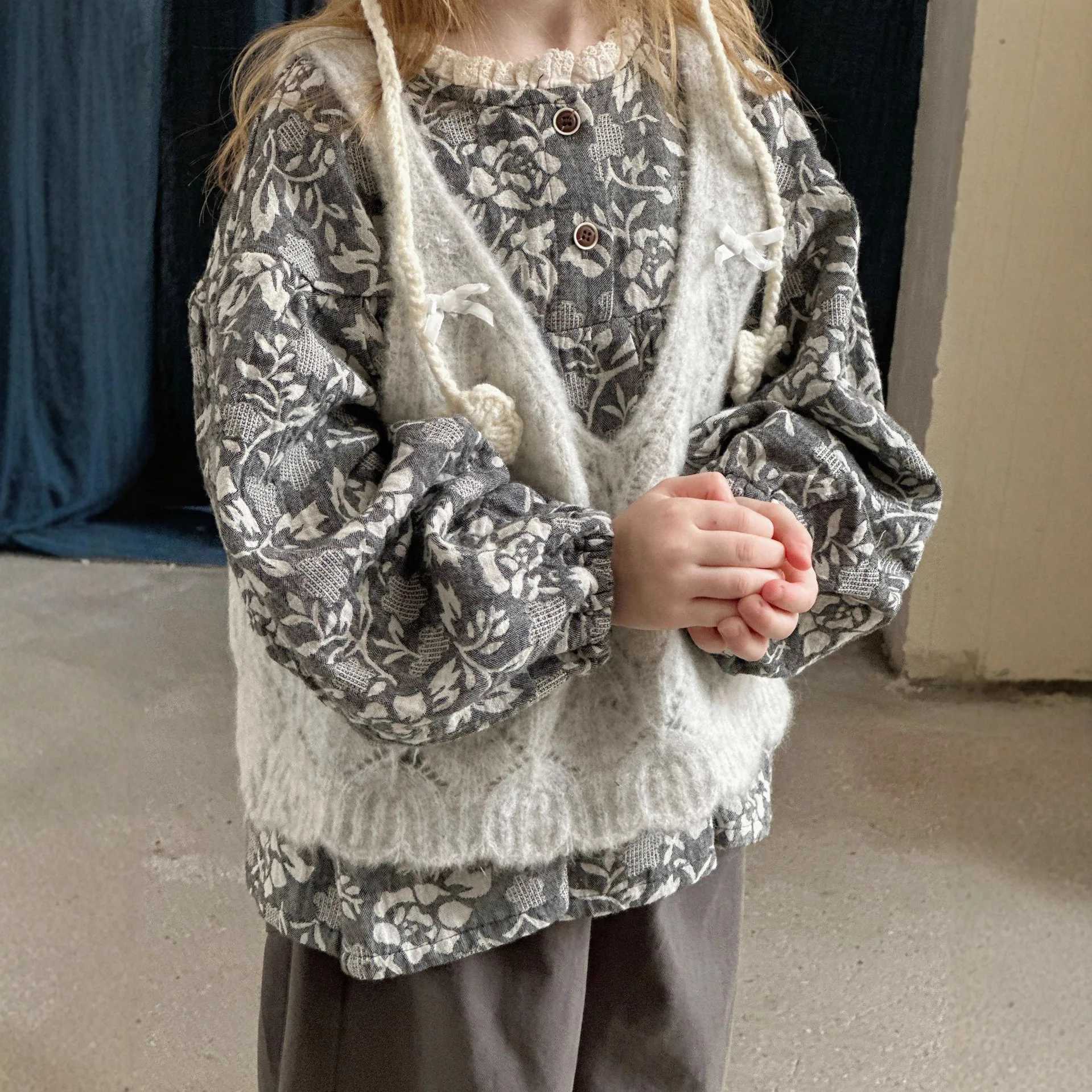 Autumn Children Girls Blouse Cotton Floral Printed Infant Babys Girls Tshirt Loose Round Collar Toddler Kids Girls Long Sleeves C251007