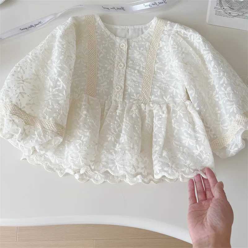 Baby Girls Blouses Lace Embroidered Floral Lantern Sleeves Swing Doll Shirt Top 2025 Spring New Korean Style Girls Shirts Dress C251007
