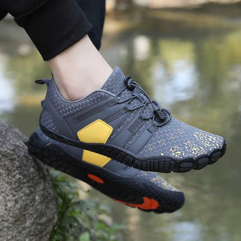 Mens and Womens Mountaineering Hiking Shoes Mens wide shoes Breathable Mesh Barefoot Wide Toe Shoes Mens Womens Sneakers J251007