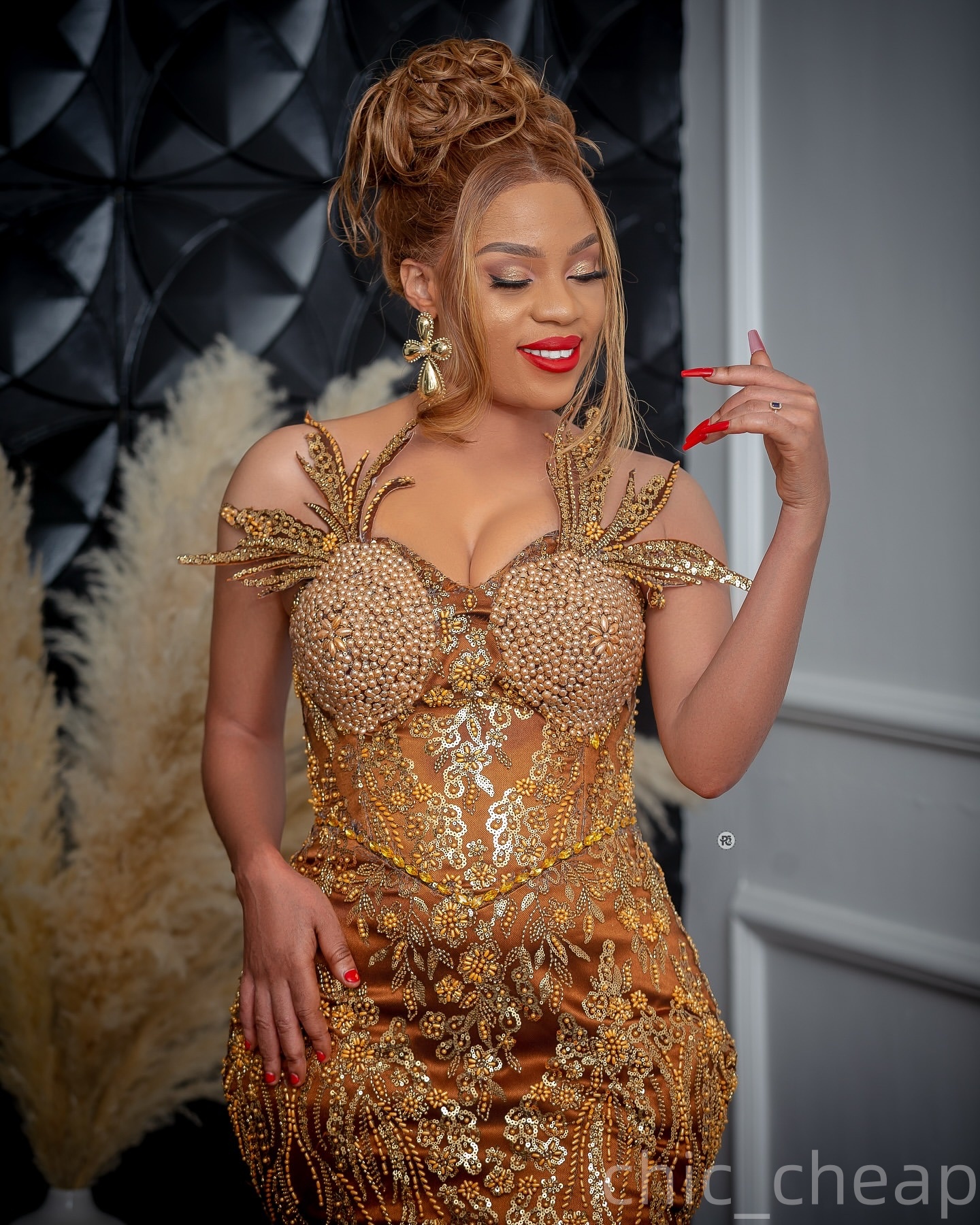 Gold Mermaid Prom Dresses 2025 Sequined Lace Pearls Appliques Evening Formal Party Second Birthday Engagement Gowns Plus Size Dress For Special Occasi