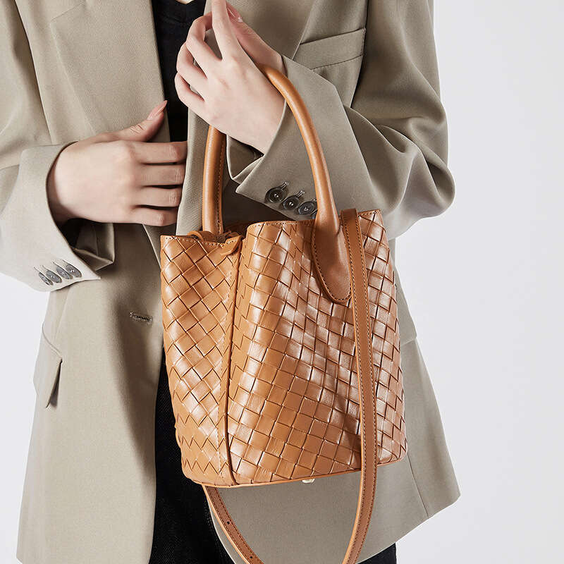 Luxury bag High End Feel New Women s Genuine Leather Handbag Versatile Woven Bucket Shoulder Crossbody Bag for