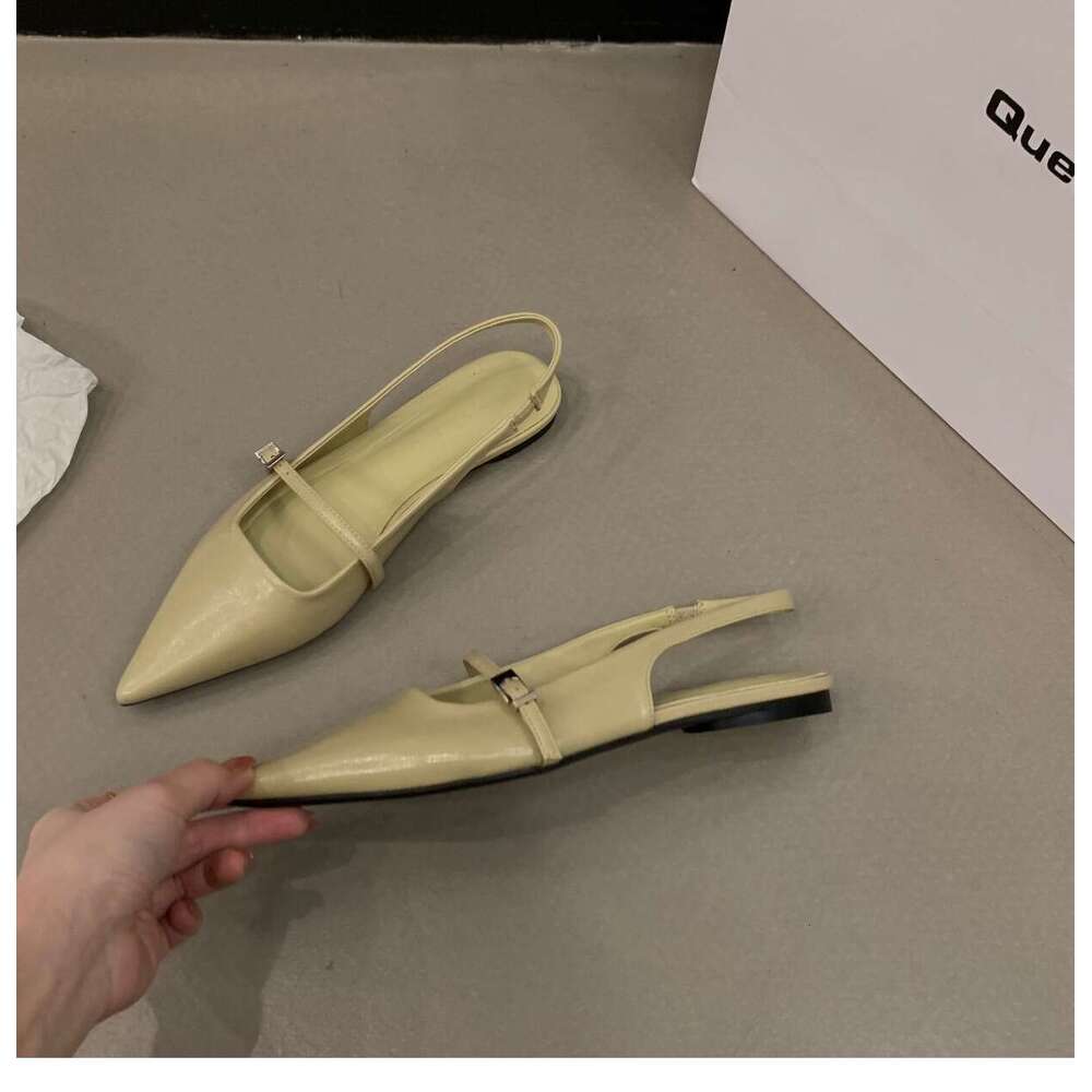 Flat Versatile Comfortable Closed-Toe Sandals Fairy 2025 New Designer Shoe Spring Summer Pointed Toe Elegant Niche Single Shoes