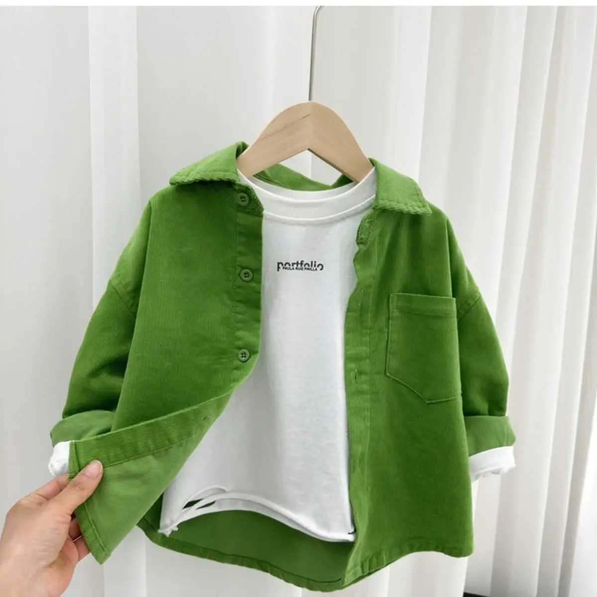Boys Spring Shirt 2025 New Childrens Fashion Butter Fruit Green Cardigan Shirt Baby Girls Corduroy Thin Coats Long Sleeve Top C251007