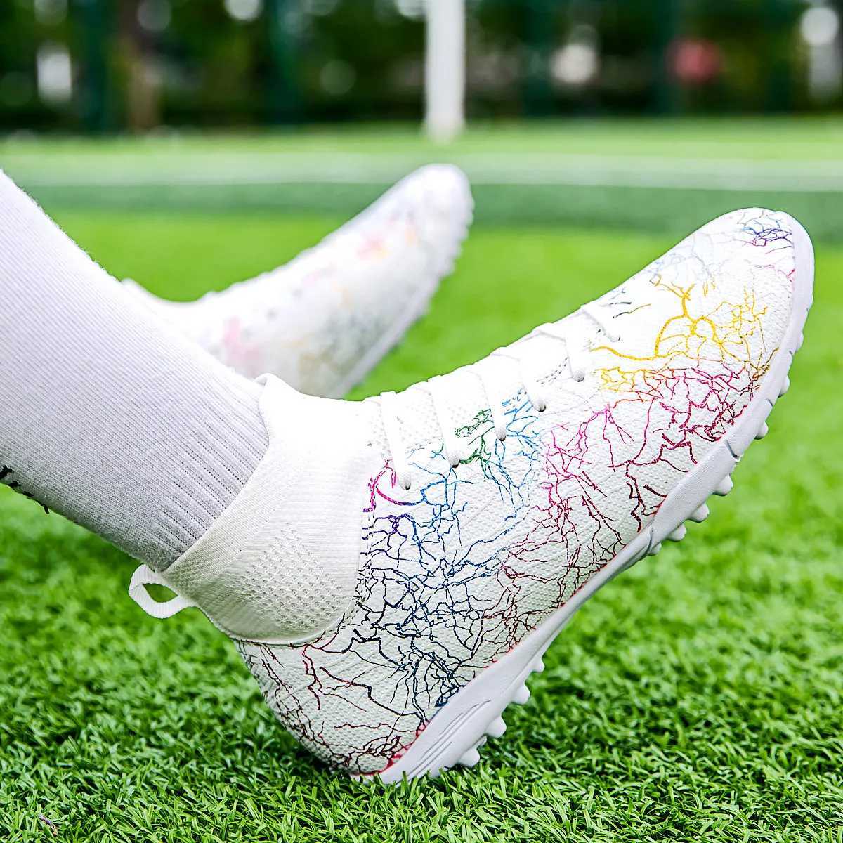 Professional HighTop Soccer Shoes for Men Tf Broken Nails Referring to Cleats Short Nails Referring to Studs Artificial Turf Training Breathable AntiS