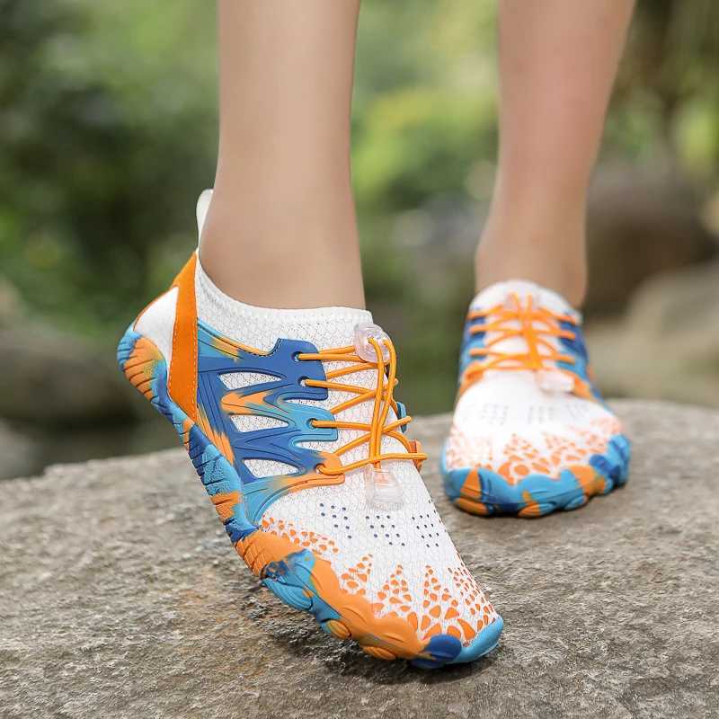 New Barefoot Beach Water Shoes Aqua Shoes Adults Gym Outdoor Training Footwear Unisex QuickDrying Breathable Sneakers Size3546 J251007