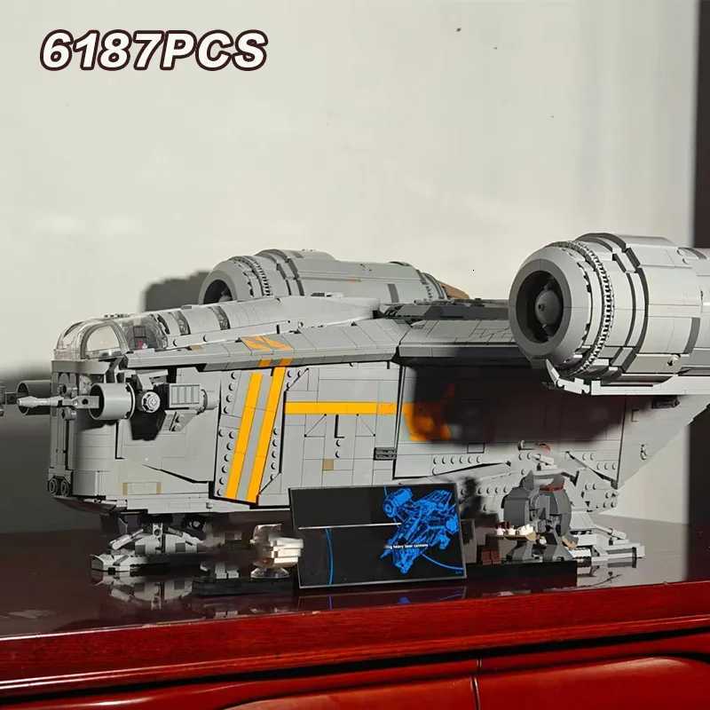 6187Pcs The Razor Crest Building Blocks Model Compatible 75331 Spacecraft Bricks Toys for Boys Birthday Gifts decoration Z251007