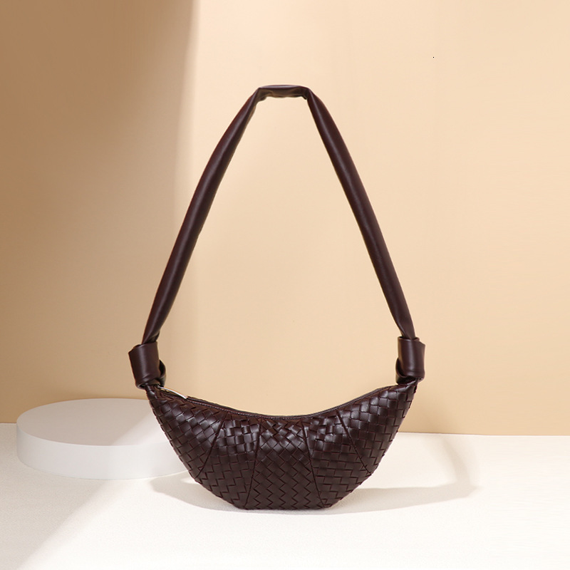 Fashion New Women's Croissant Woven Soft Leather Dumpling Single Shoulder Baguette Underarm Bag