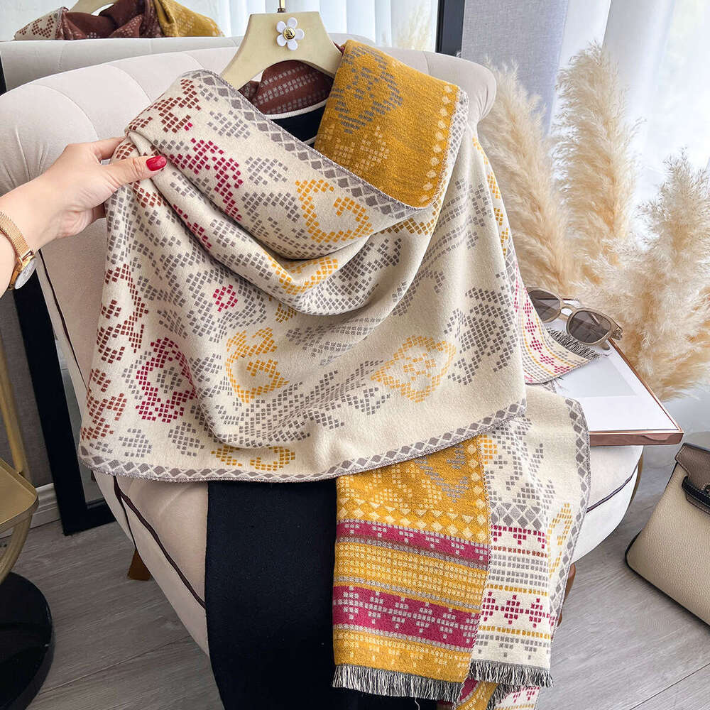 Scarf for Women Winter Imitation Cashmere Warm Embroidered Shawl Middle-aged Ethnic Style Cape Neck Warmer Unique Outerwear 43e