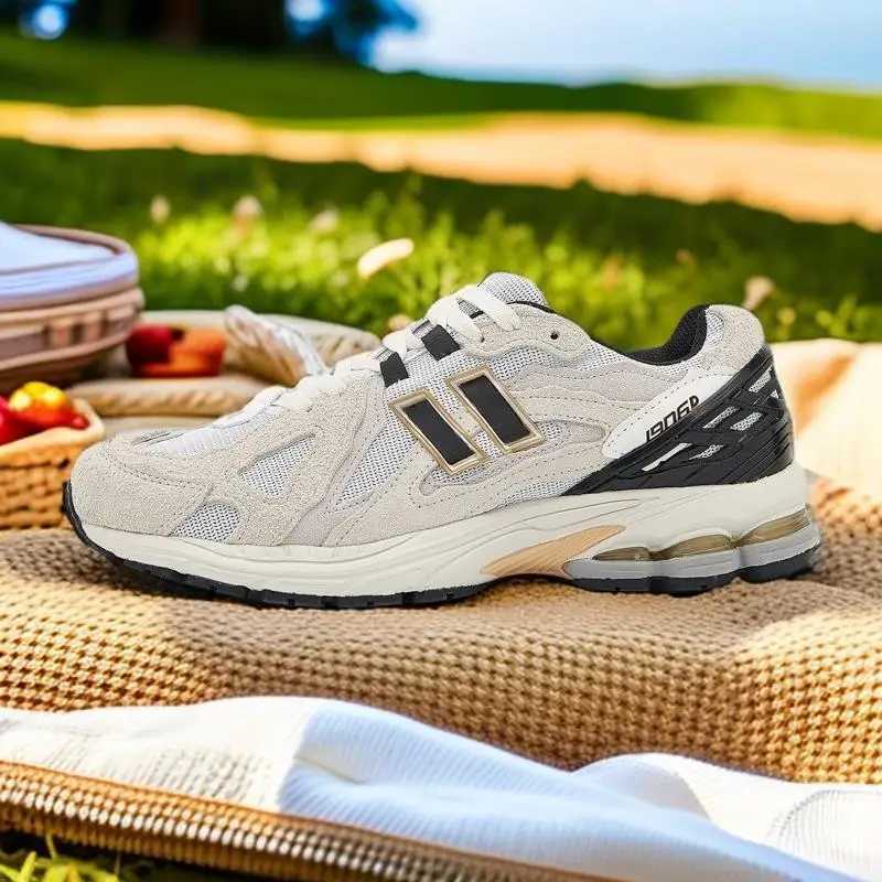 KneeHigh BootsStable support sports shoes structural design safe for sports J251007