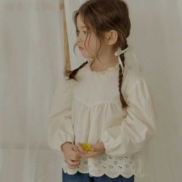 Blouses Spring Korea Girls Children Clothing Lace Long Sleeved Shirt 2024 Pleated Hollowing Out Pleated Sweet Beautiful C251007