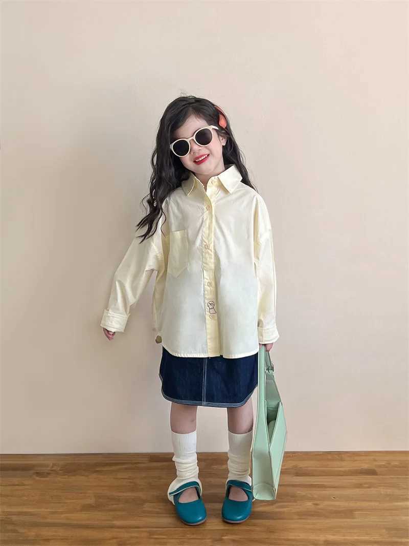 Japanese casual boys girls spring and autumn light yellow cotton puppy embroidered arc pendulum longsleeved fashionable shirt C251007