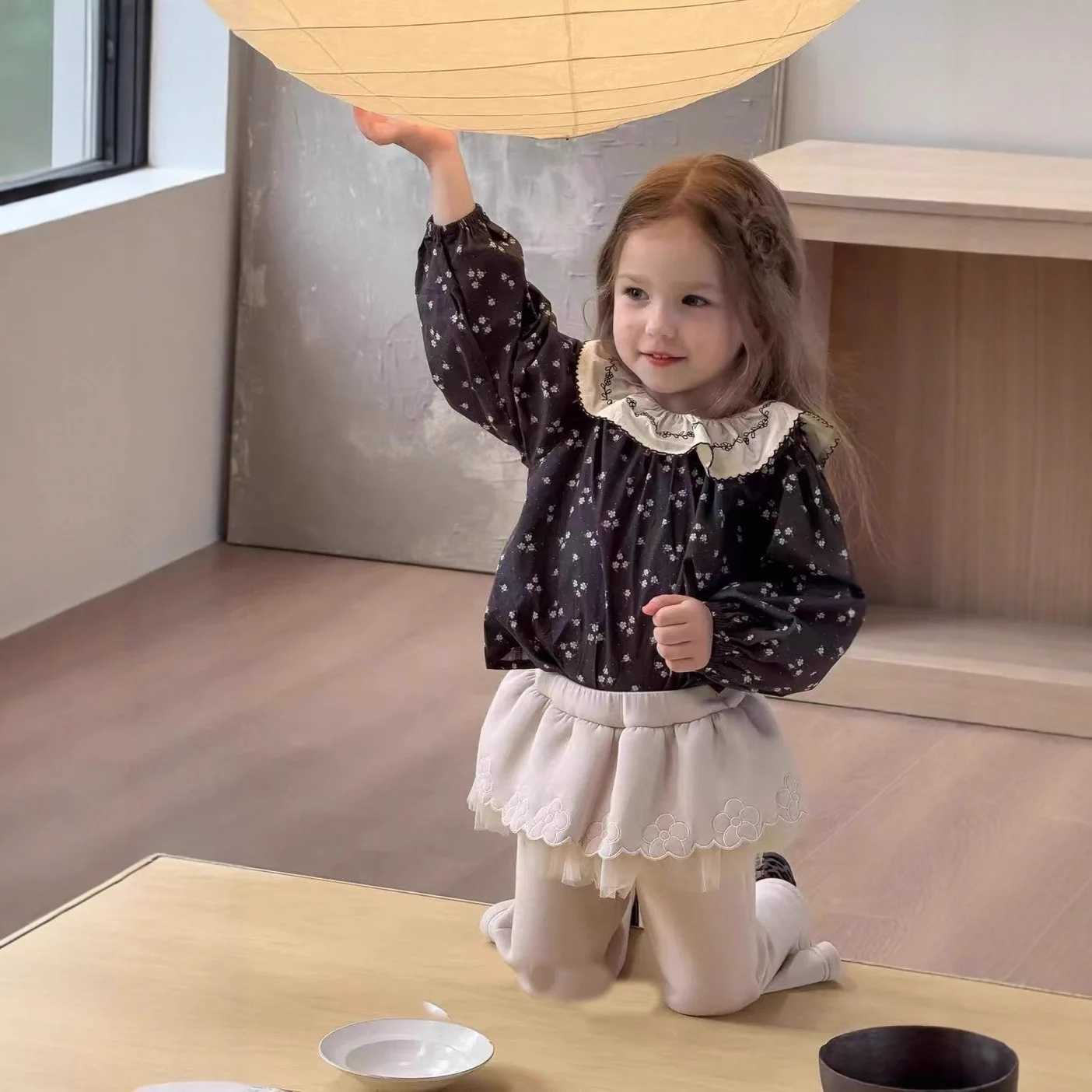 Korea Childrens Clothing Girls Doll Shirt Top Autumn 2025 New Childrens Lace Lotus Leaf Collar Shirt Baby Shirt C251007