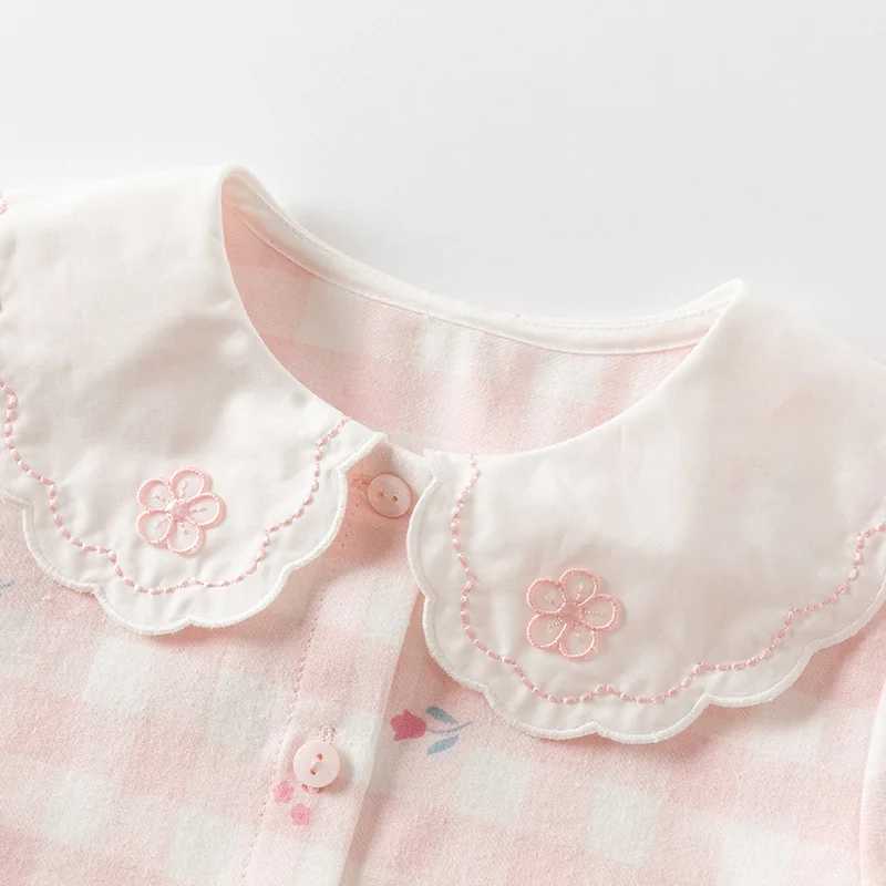 Dave Bella Childrens Shirt 2025 New Fashion Casual Sweet Cute Girls Cotton Plaid Blouse Comfortable Kids Top Party DB1250652 C251007