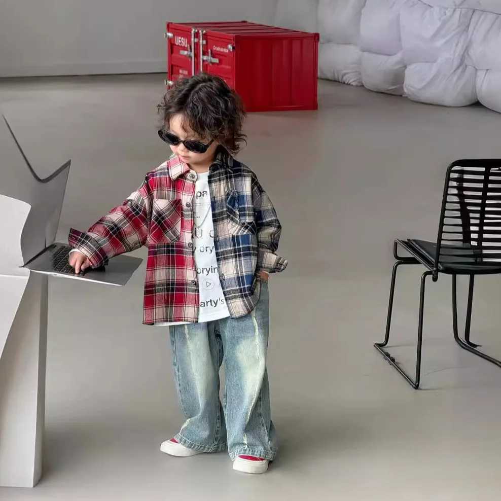 Boy Korean Childrens Clothing Soft 2025 Autumn New Collection Red Blue Color Blocked Checkered Shirt Pure Cotton Blouses C251007