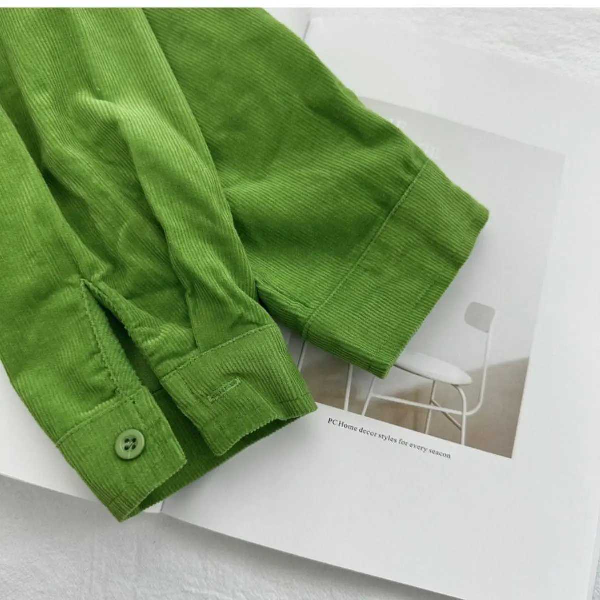 Boys Spring Shirt 2025 New Childrens Fashion Butter Fruit Green Cardigan Shirt Baby Girls Corduroy Thin Coats Long Sleeve Top C251007