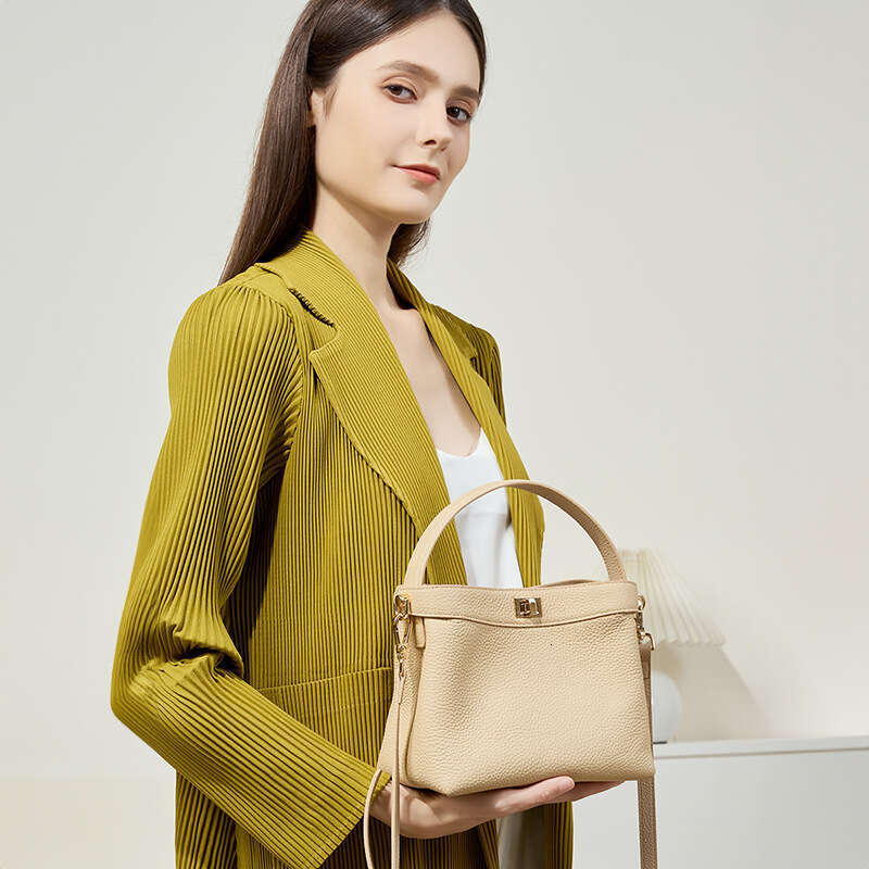 Luxury bag Niche Design Commuter Handbag Small High end Genuine Leather Crossbody Single Shoulder Women s Ins Style Bucket Bag