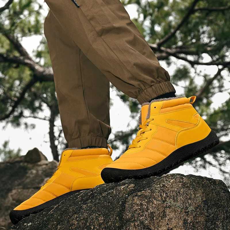 Golden Sapling Winter Thick Plush Warm Boots for Men Outdoor Breathable Comfy Coze Snow Boots Man Windproof Short Boot Shoes J251007