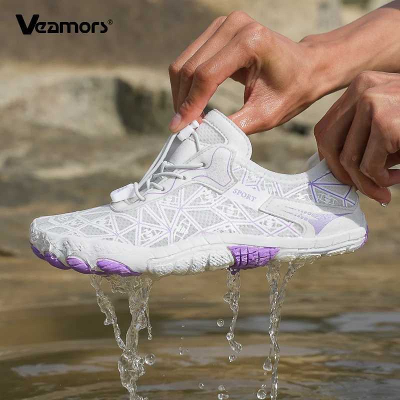 Light Beach Walking Aqua Shoes Men Quick Dry Wading Shoes Women Breathable Nonslip Water Sports Shoes Surfing Traveling Fishing J251007