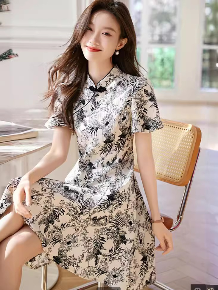 X107Dress women's summer 2025 new style belly-covering slimming slightly fat casual straight skirt