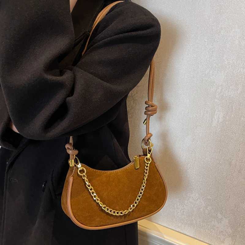 Designer Suede Chain Handbags For Wen Vintage Casual Versatile Zipper e Shoder Bag Autumn Winter Fem Cmuting Crossbody Bags Y251120