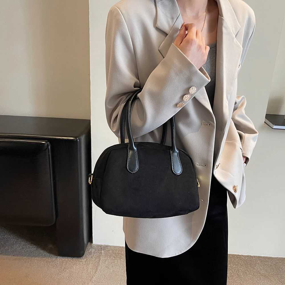 Designer Wen Fi Sling Bag Adjustable Strap PU Leather Simple Cmuting Bag Solid Color Top Handle Bag Large Capacity Messenger Bag Y251120