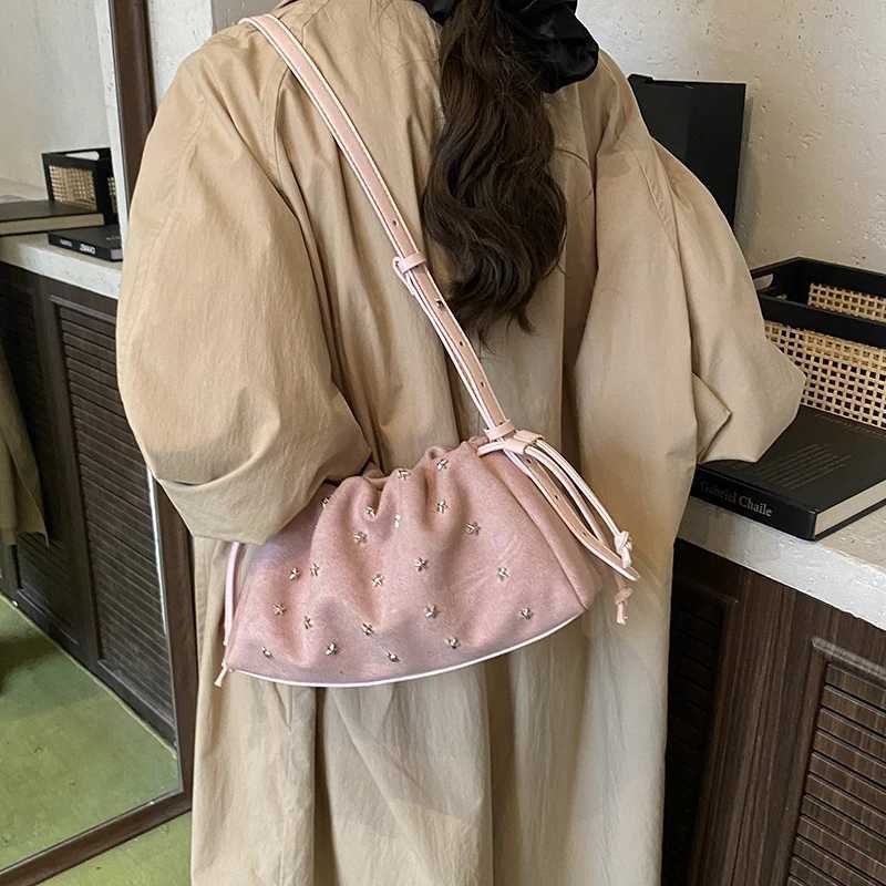 Designer LEFTSIDE Wen PU Leather Shoder Bag 2025 Winter Soft Crossbody Bag Luxury Designer Trend Fem Handbags and Purses Y251120