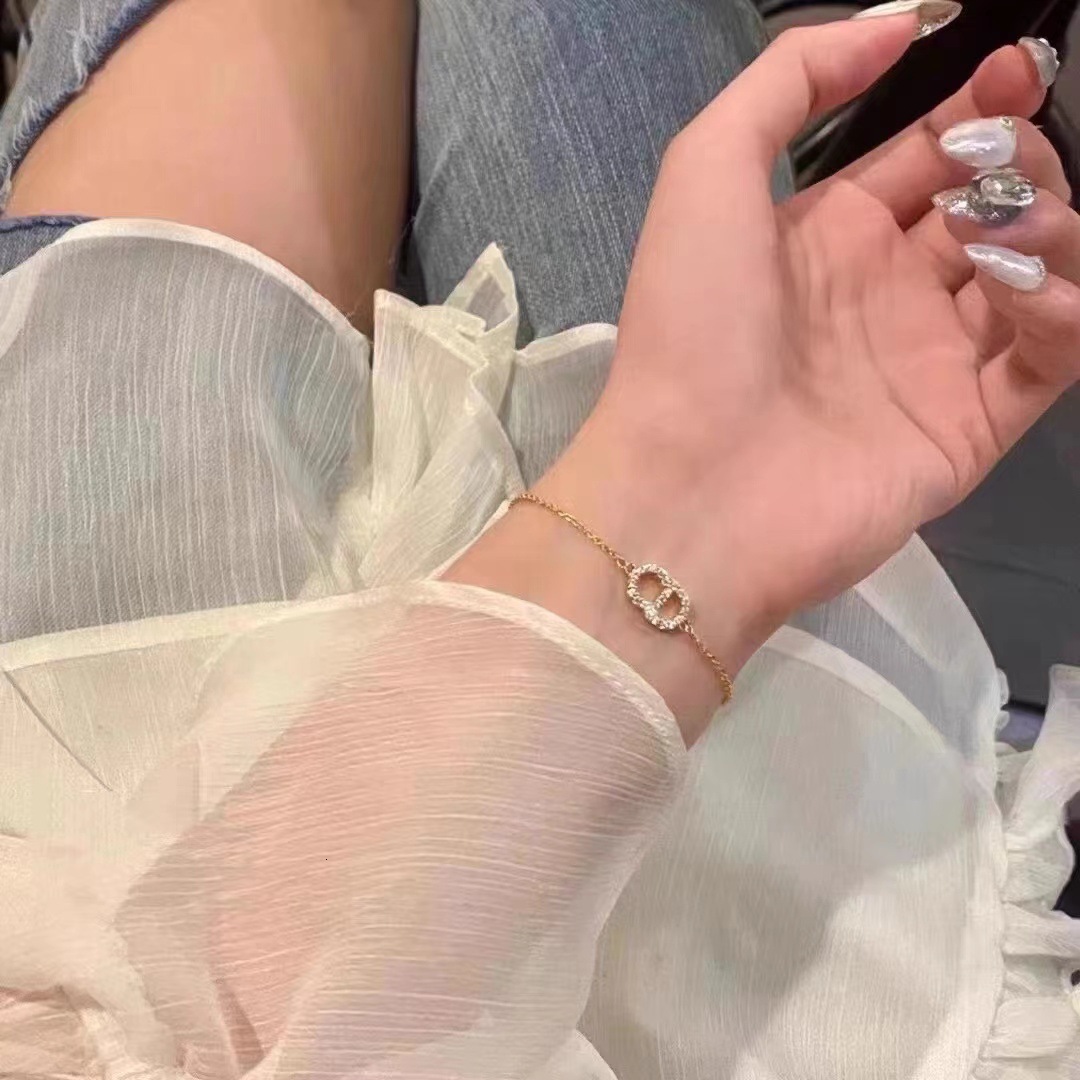 Letter CD Necklace for Women Versatile High-end Simple Light Micro-inlaid Zircon Full Dia Titanium Steel Clavicle Chain Ins Niche