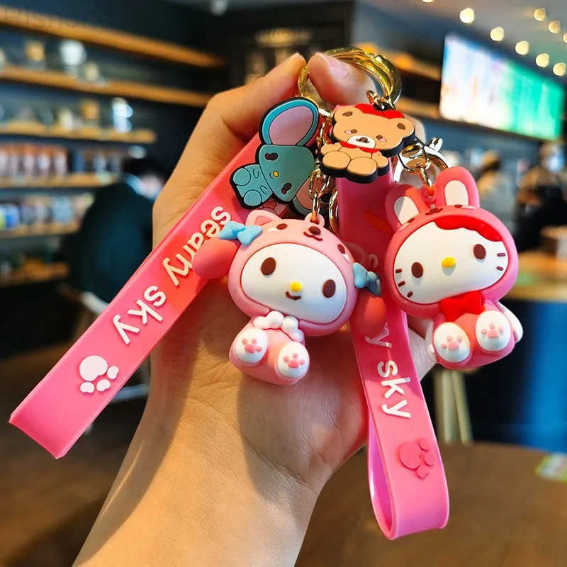 Sanrio Hello Kitty Kuromi Keychain Cinnamon Roll Pudding Doll Womens Backpack Charm Backpack Accessory Toy Doll Keychain H251114