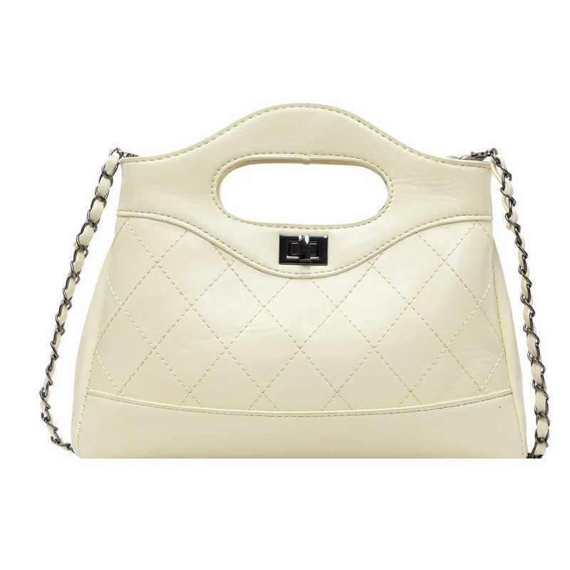 Designer 2025 SpringSummer Tweed Chain Handle Shoder Bag VintageInspired Instagrammable Crossbody Luxury Feel Wen1 Y251120