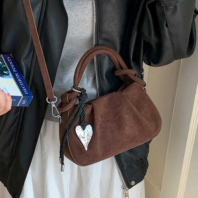 Designer Wen Suede Crossbody Bag Fall Casual Versatile Handbag Lightweight Soft Matte Leather Shoder Purse Short Handle Handbag Y251120