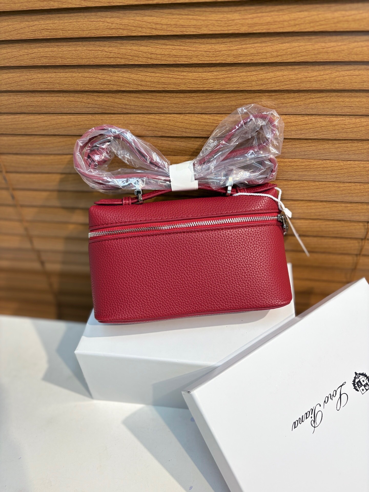 Luxury Bag Cross-border Hot-selling Lunch Box Bag For Women 2025 New Designer Bag Textured Crossbody Small Bag Versatile Commuting Handbag Shoulder Ba