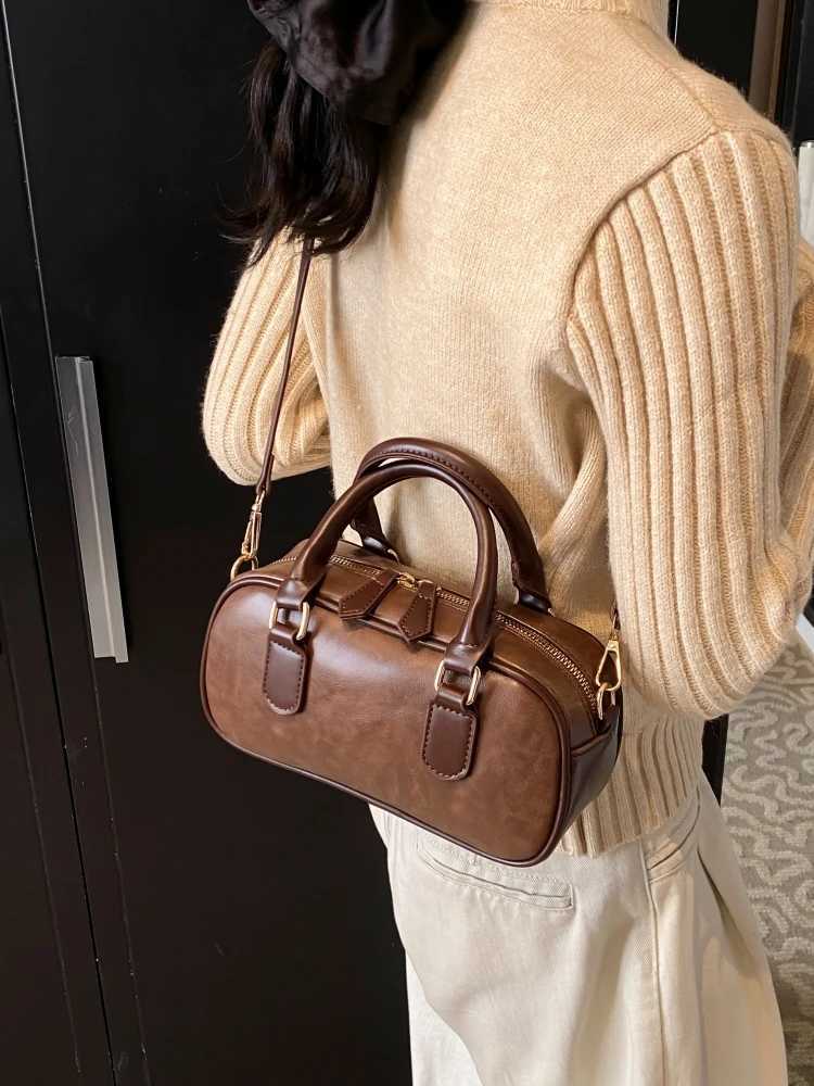 Designer Faiable Bowling Bag Wens Handbag oder Bag Korean Sle Autumn Winter New Arrival Soft PU Leather Pure Color Y251120
