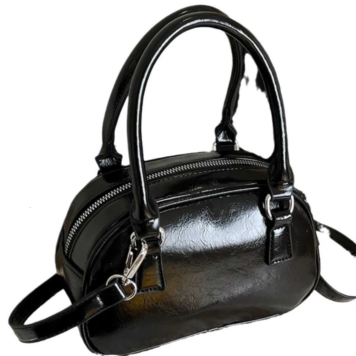 Designer Foreign trade crossborder small bag 2025 new wens bag spring and summer messenger bag portable small square bag1 Y251120