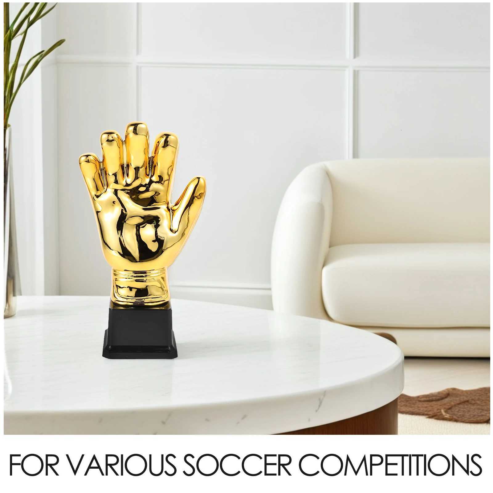 Gold Gloves Soccer Goalkeeper Trophy Award Football Cpetition Trophy Small Plastic Trophy Prize For School Matches Celebration Y251008