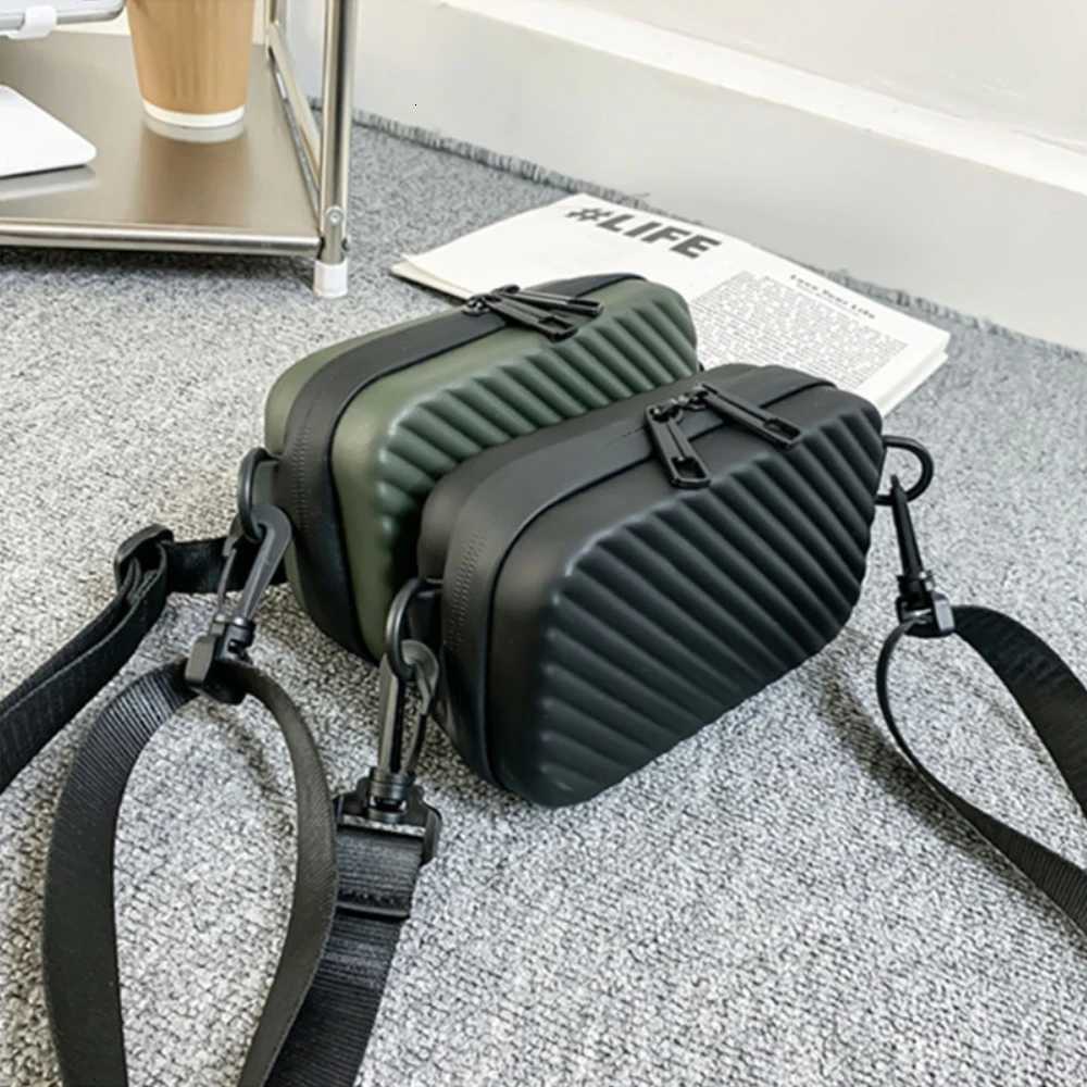 Unisex Trendy Diagonal Striped Shoulder Bag Simple Lightweight Box Bag Soft Pu Leather Pressed Shells MenS Messenger BagT251007