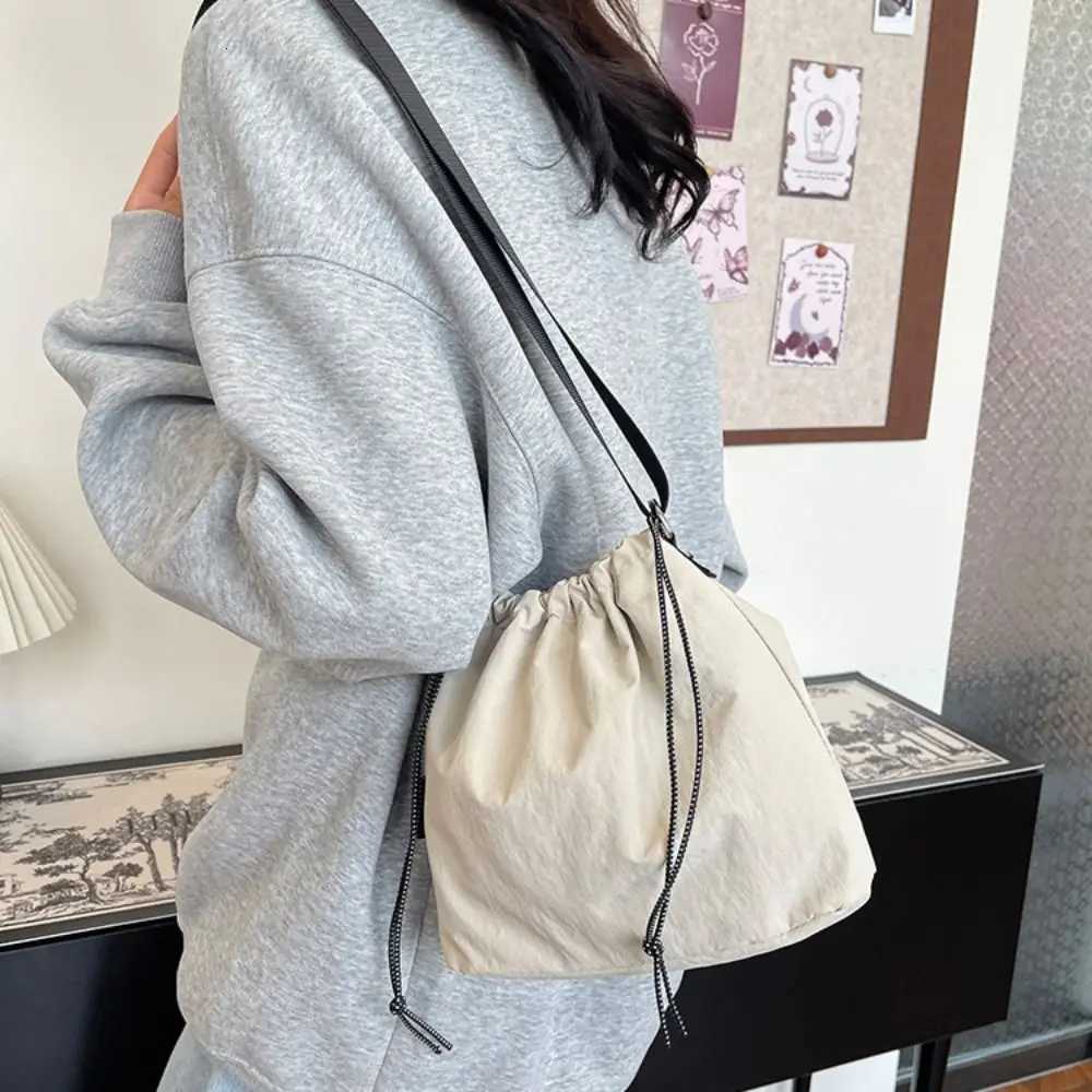 Simple Lightweight Drawstring Bag Commute Large Capacity Shoulder Bag Oxford Fashion Crossbody Bag GirlsT251007