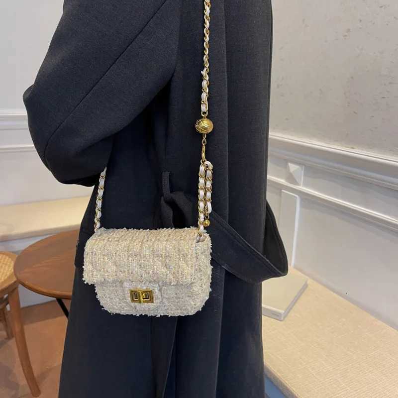 Highlooking Fashionable Womens Bags Chain Small Bags Crossbody Bags Highend Design HandbagsT251007