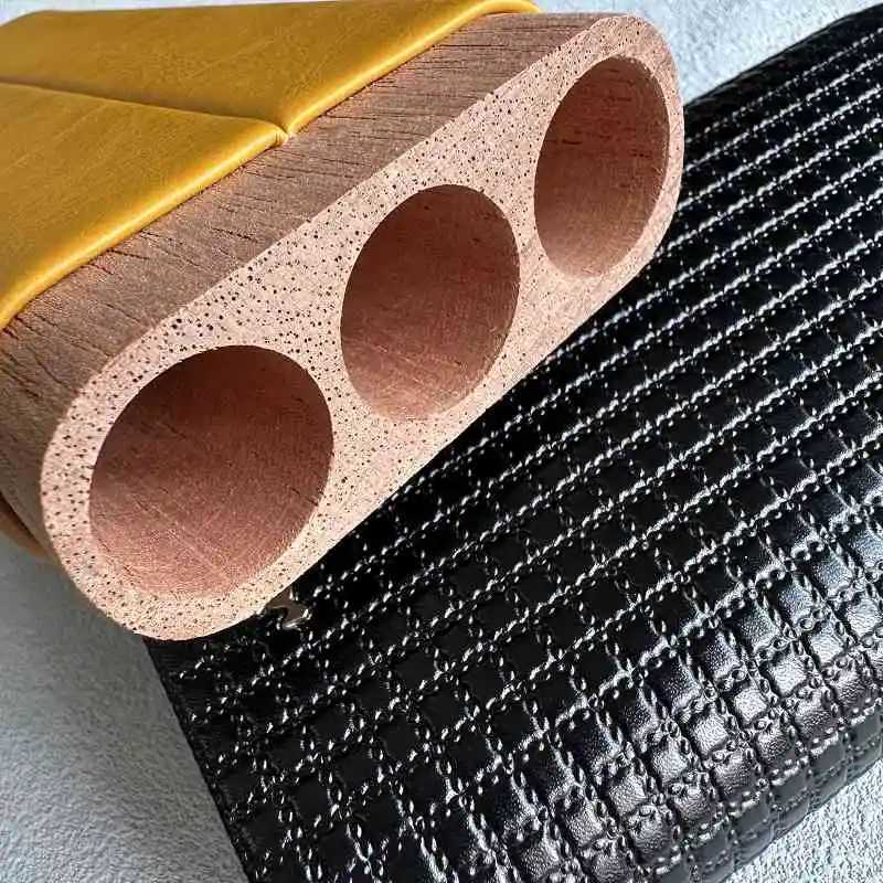 Cigar Case 3 cigars tubes Leather Travel Portable Humidor with Cedar Wood Lined with Stainless Steel Cigars Cutter917 Y251008