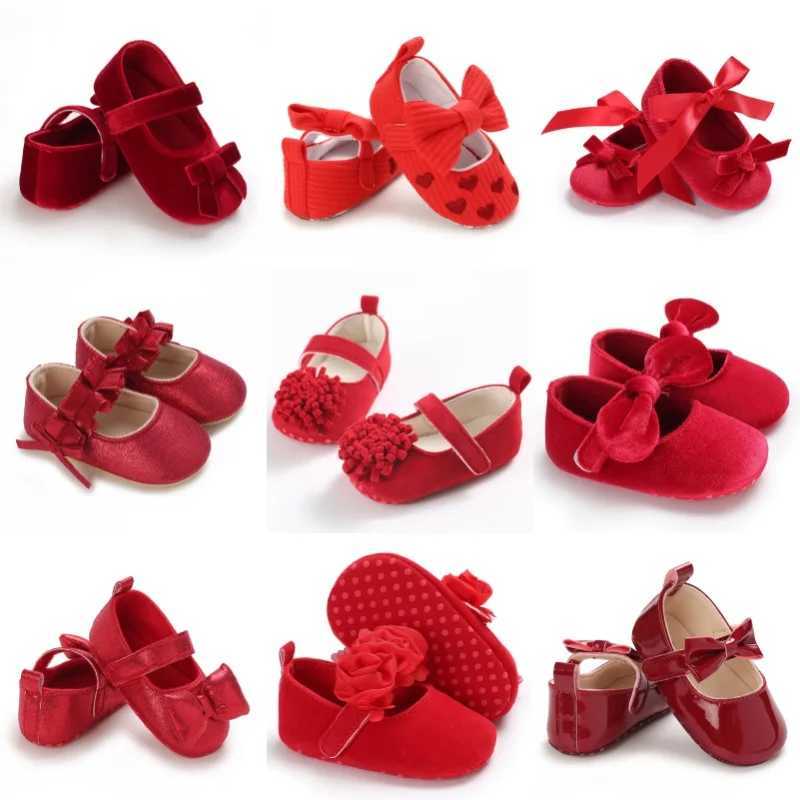 Baby Shoes Cute Baby Sweet Princess Style 01 Year Old Non slip Fabric Sole Newborn Red Holiday Walking Shoes 2023 New Ins Super C251008